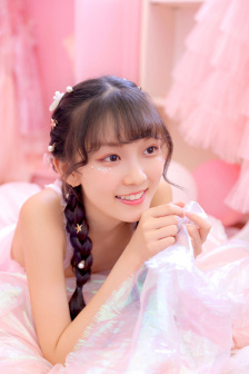 瞿麟曼